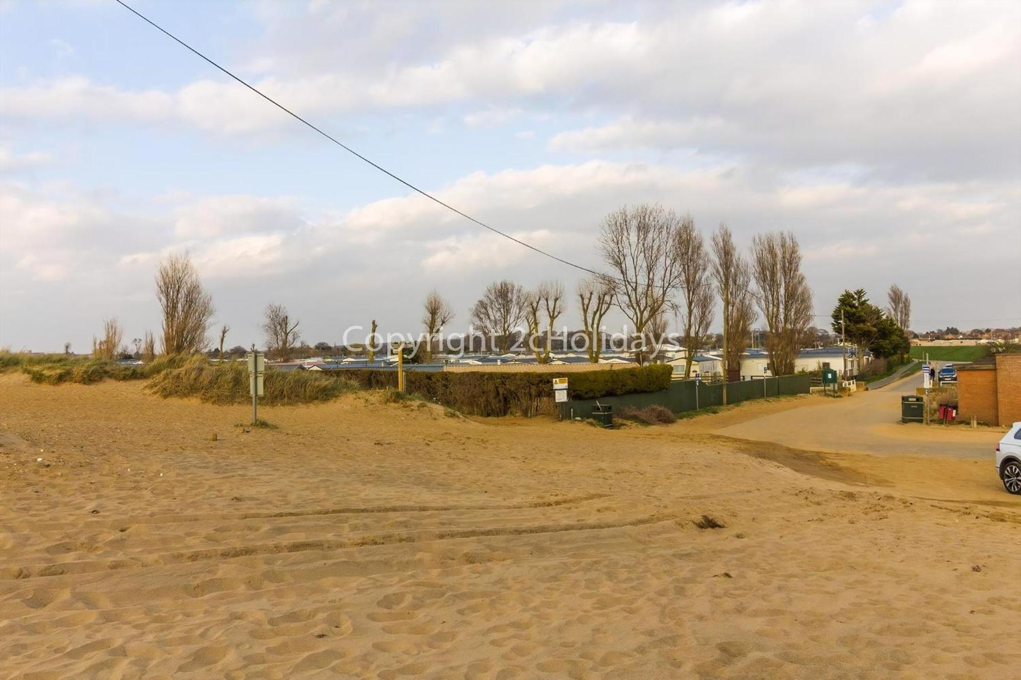 6 Berth Caravan For Hire By The Beach In Heacham, Norfolk Ref 21038C Экстерьер фото